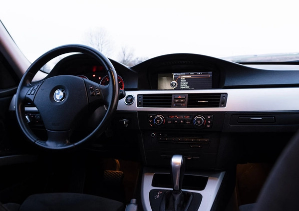 BMW Seria 3 cena 39900 przebieg: 181000, rok produkcji 2009 z Lewin Brzeski małe 529